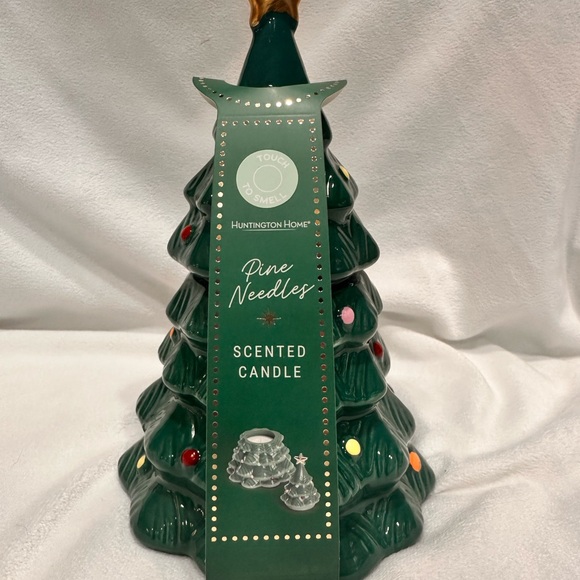 ALDI 2024 Limited Edition Holiday Huntington Pine Needles Scented Candle - Picture 1 of 3